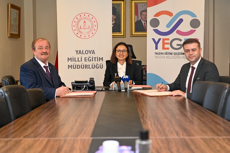 Esenköy Belediye Başkanlığı ile Yalova İl Milli Eğitim Müdürlüğü Arasında Protokol İmzalandı